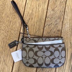 Coach Coin Purse /Wristlet